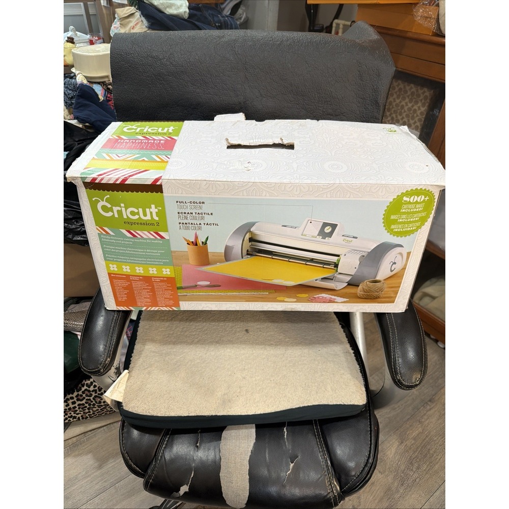 Cricut Expression 2 Cutting Machine in Original Box, and Lots Of Extras